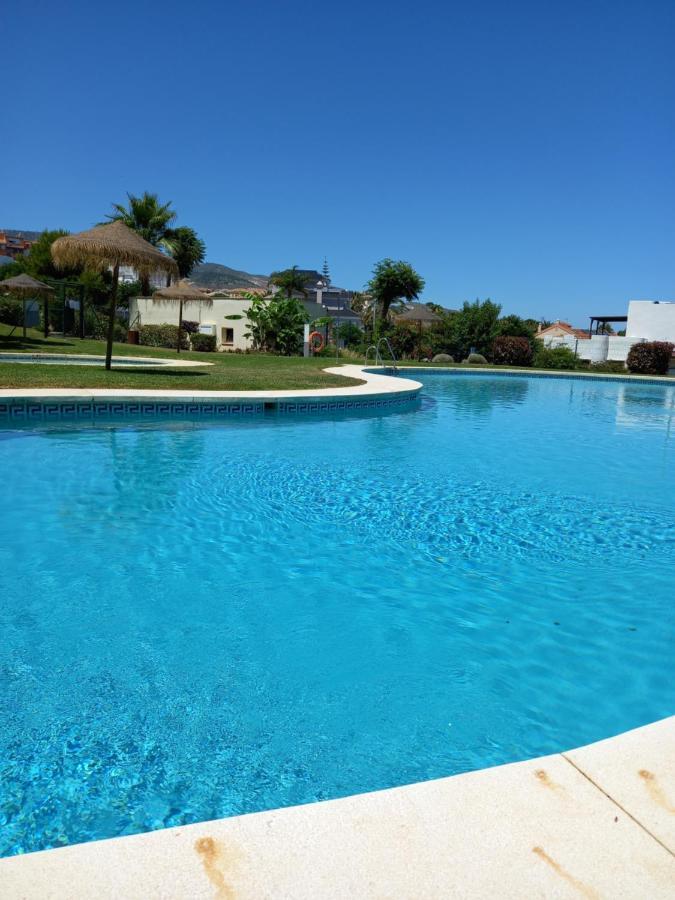 Amplio, Luminoso Y Moderno Apartamento Con Amplia Terraza Y Hermosas Vistas En Exclusiva Urbanizacion Benalmádena Exterior photo