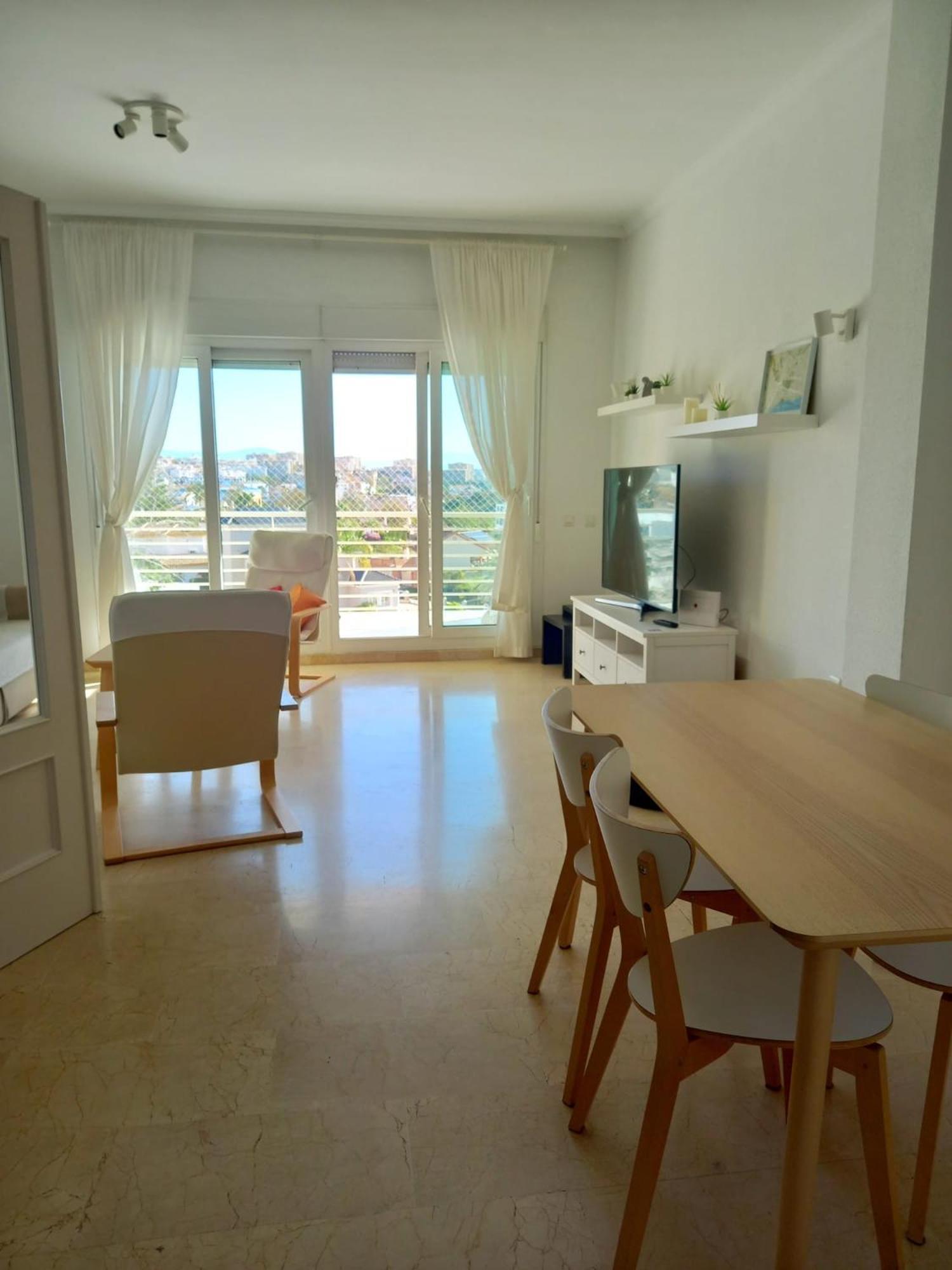 Amplio, Luminoso Y Moderno Apartamento Con Amplia Terraza Y Hermosas Vistas En Exclusiva Urbanizacion Benalmádena Exterior photo