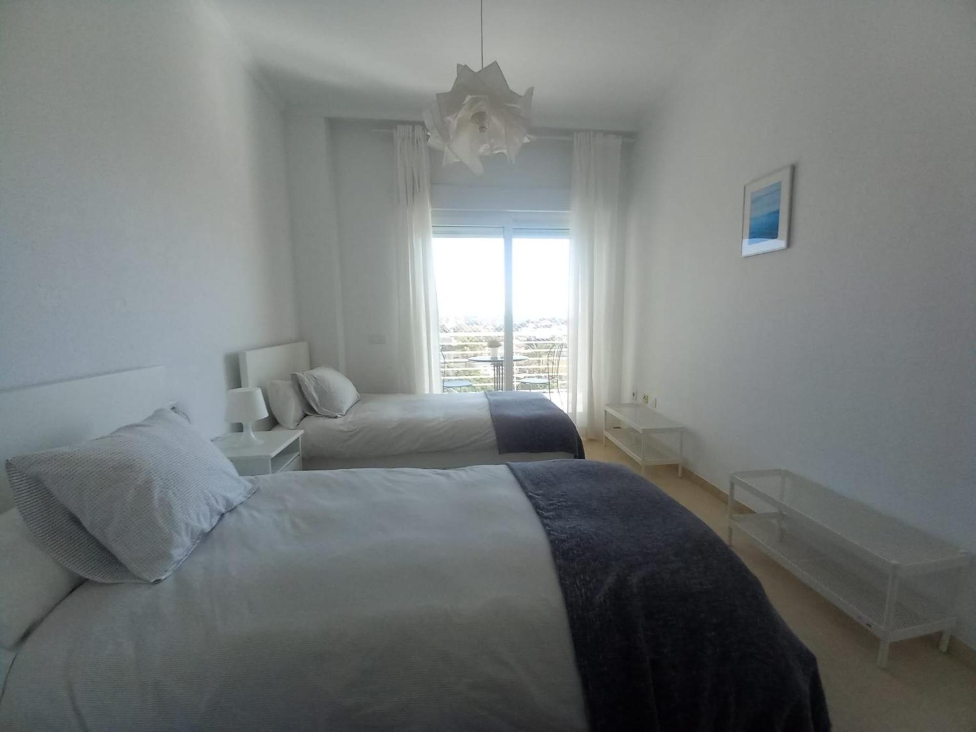 Amplio, Luminoso Y Moderno Apartamento Con Amplia Terraza Y Hermosas Vistas En Exclusiva Urbanizacion Benalmádena Exterior photo